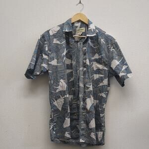 Cookie Street 100% cotton Hawaiian shirt size Medium
